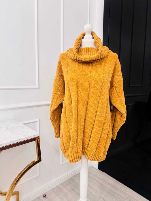 Golf w kolorze musztardowym