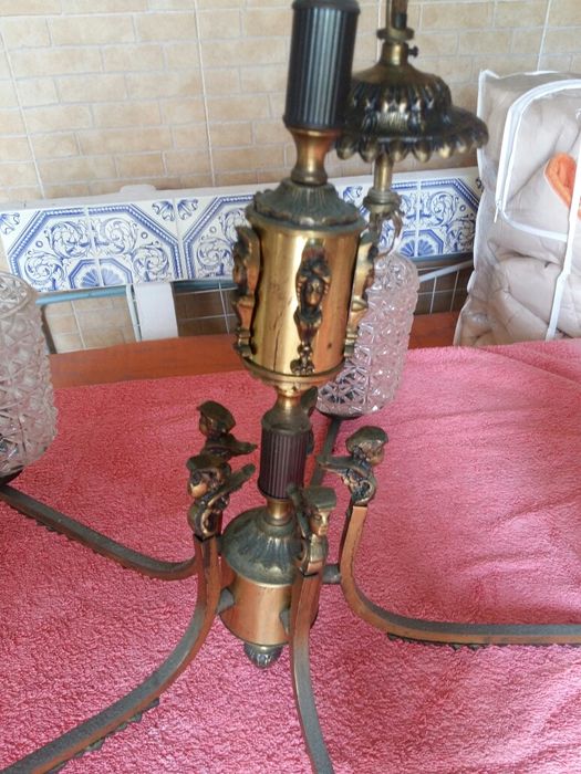 Candeeiro vintage em bom estado