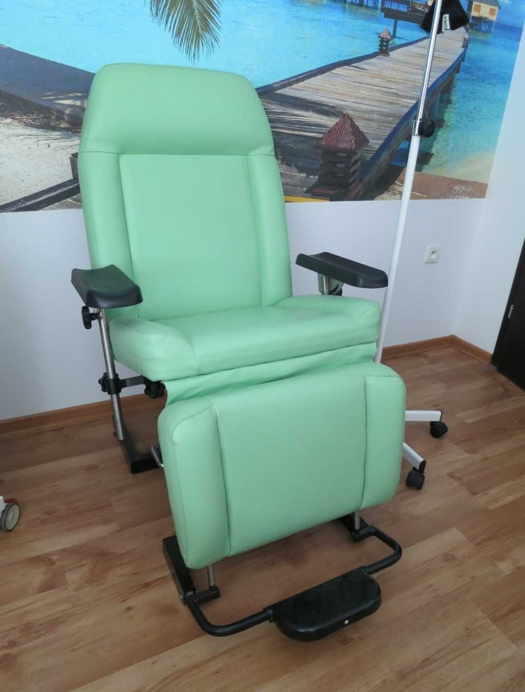 Fotel zabiegowy medyczny ,,innow" do pobrań i nie tylko.