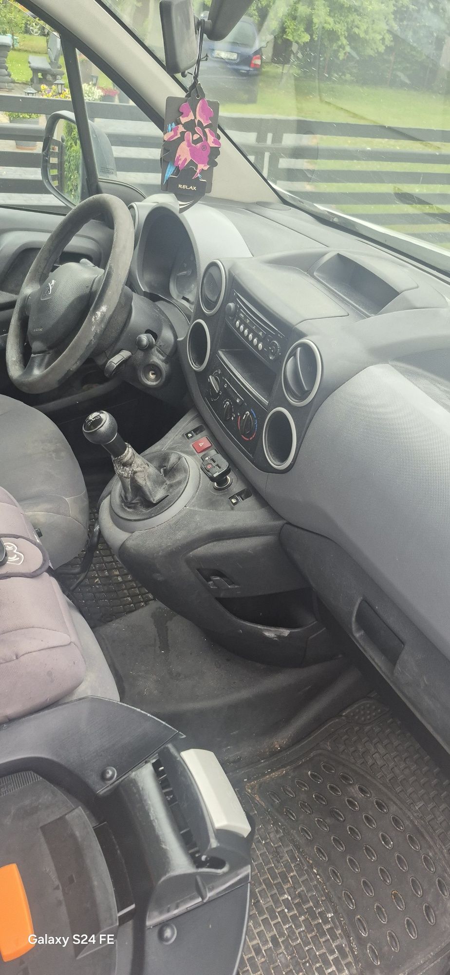 Peugeot partner 3 osobowy