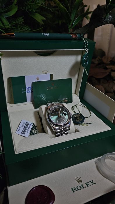 Rolex Datejust 41 mm fundo verde