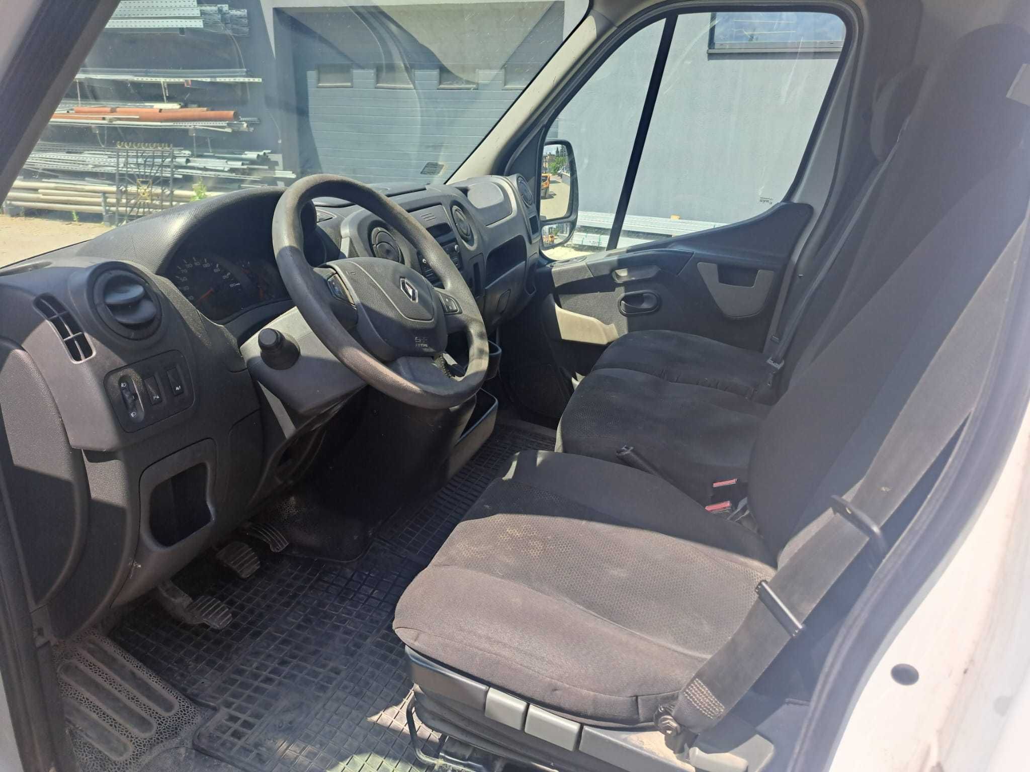 Samochód RENAULT master
