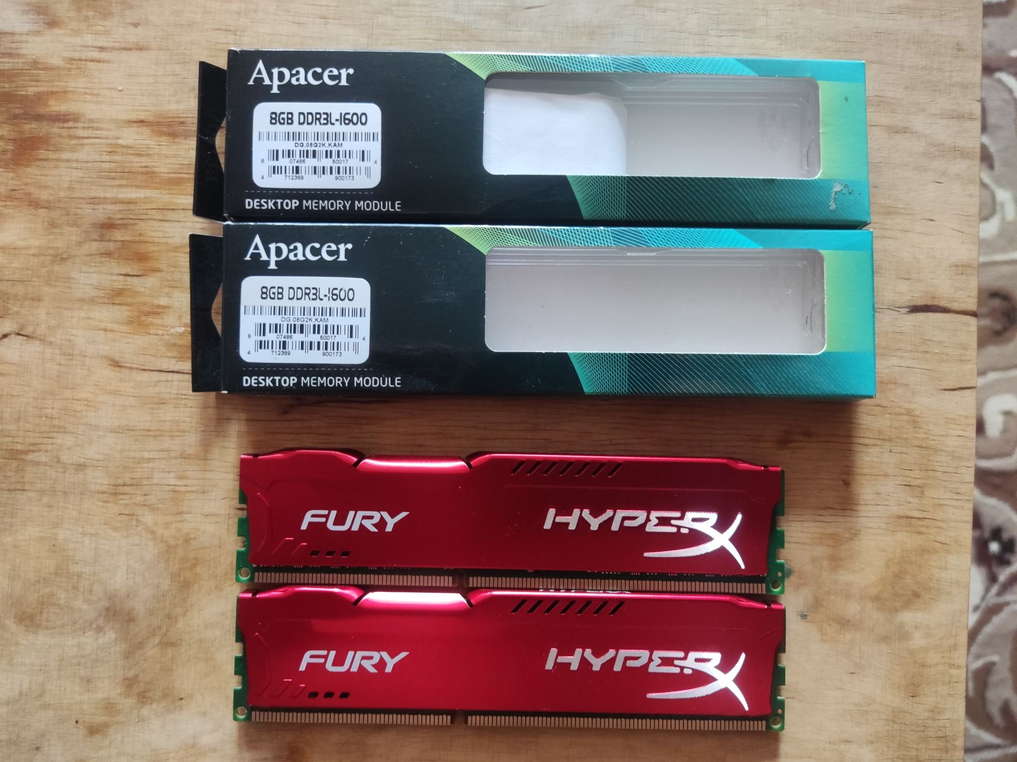 Оперативна пам'ять Apacer ddr3 16gb, дві планки по 8gb.