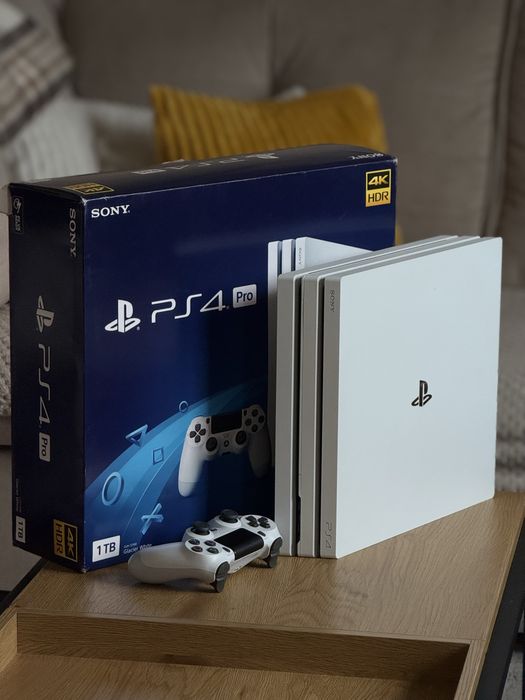 Konsola PS4 Pro 1T Glacier White