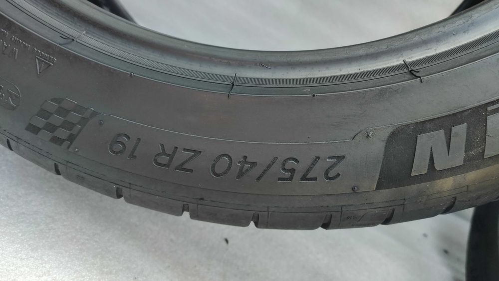 Opony Letnie 275/40/19 Michelin 4S