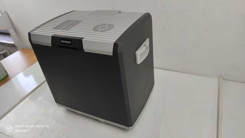 Lodówka turystyczna 12/230 V 28L