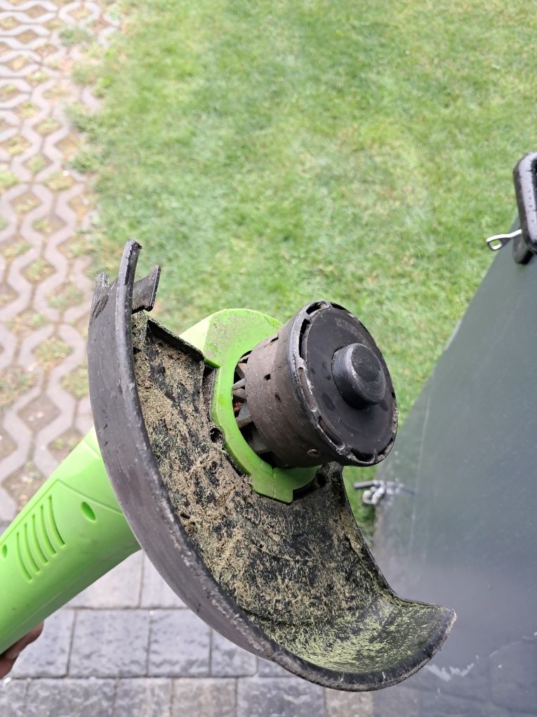 Podkaszarka elektryczna