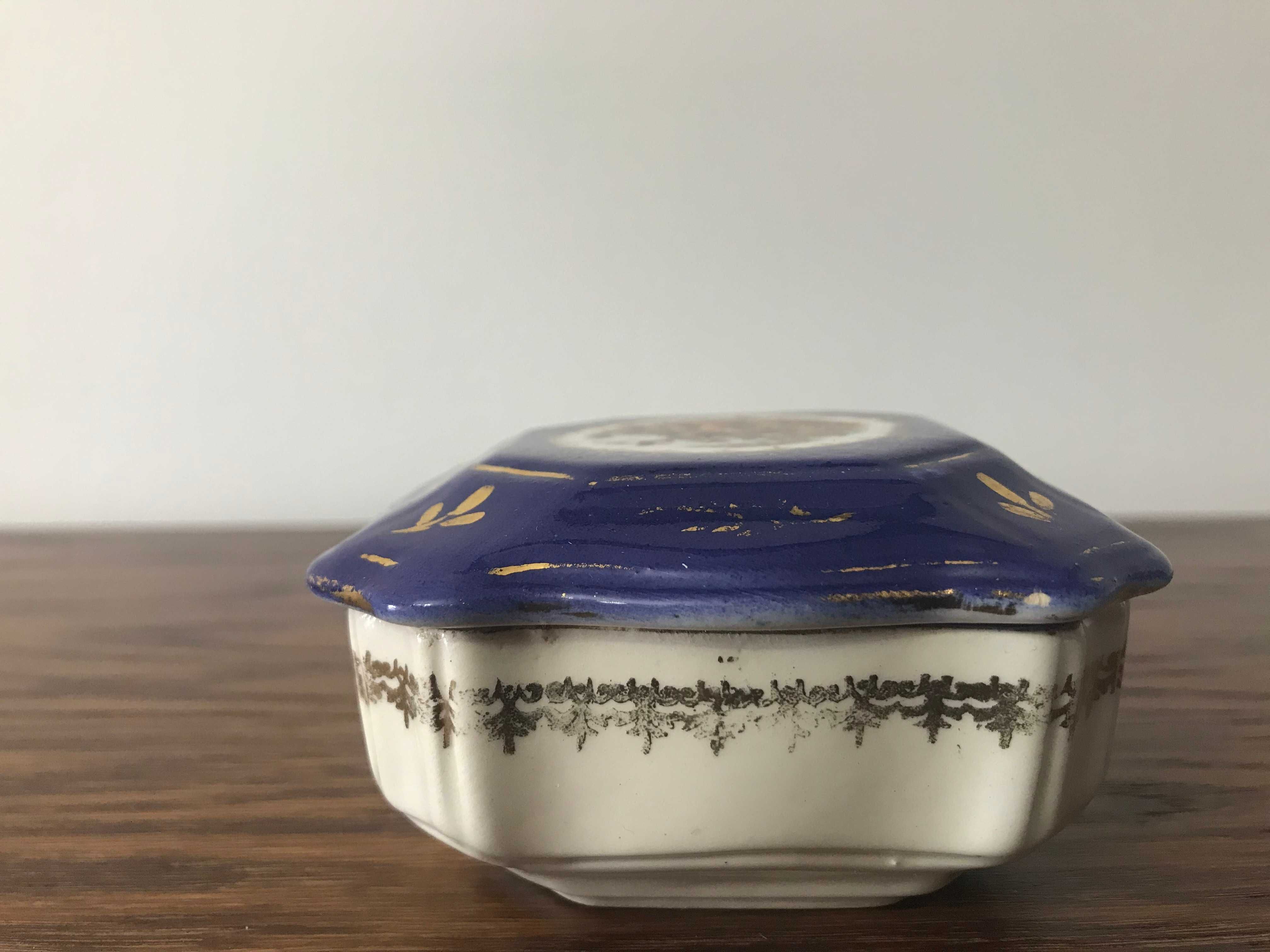 pudełko puzderko szkatułka porcelana tosca Italy