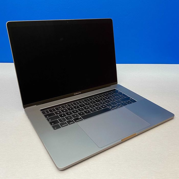 Apple MacBook Pro 15" Touch Bar | A1990 | Mid 2018 (i7/16GB/512GB SSD)