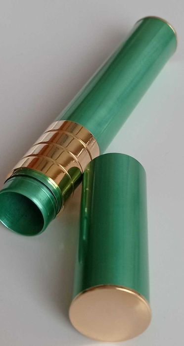 Etui. tuba na cygaro