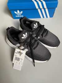 Кросівки Adidas Swift Run 22