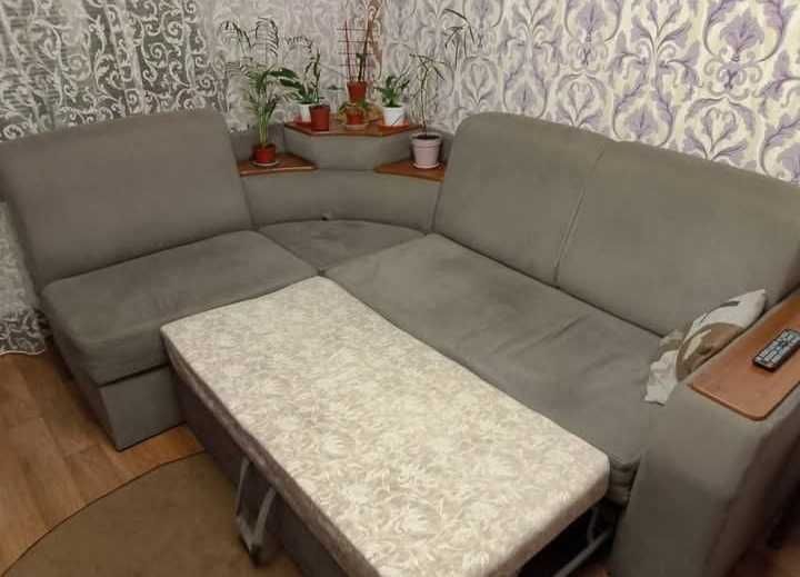 Продам б/у кутовий диван