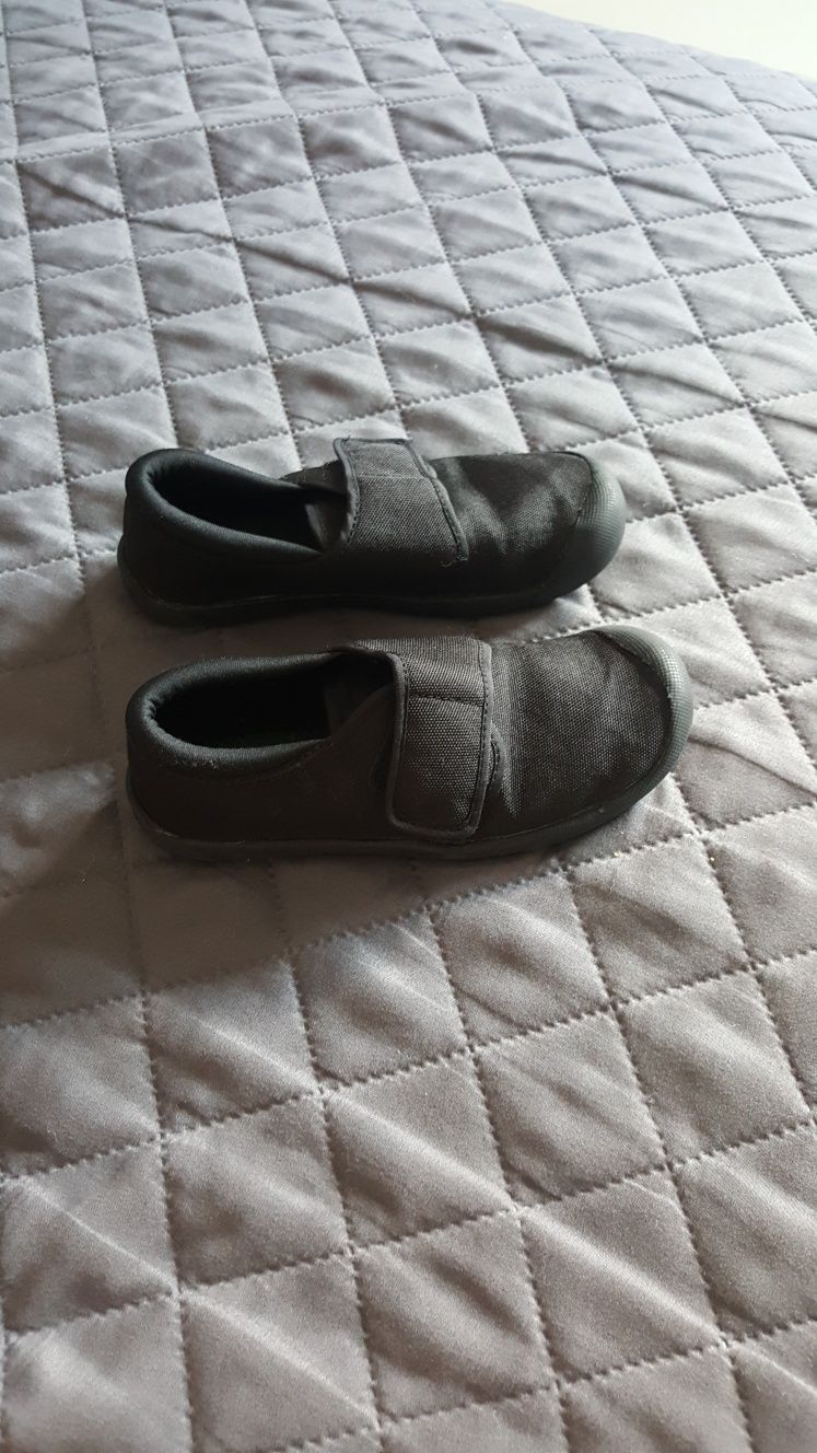 Clarks buty na rzep czarne jak nowe kapcie 28.5 dla dziewczynki