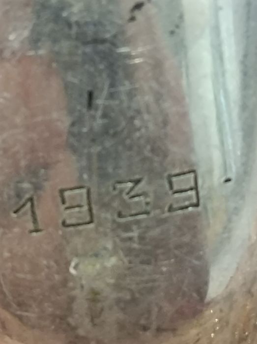 Lustro ,inicjały DC -toaletka 1939 Srebro ,srebrzenie. Antyk.