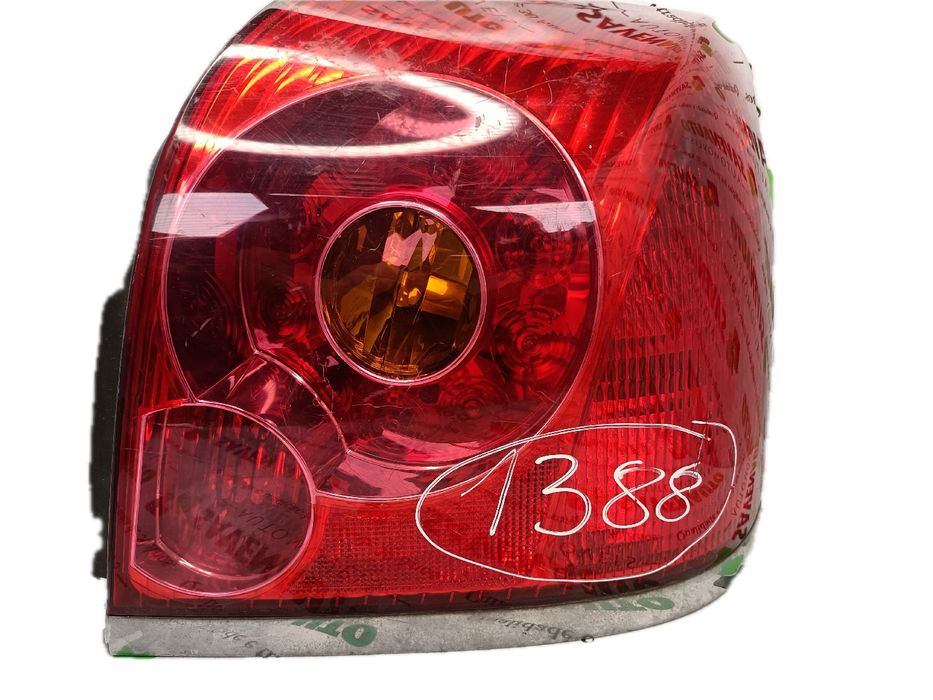 Farolim direito TOYOTA Avensis Liftback (_T25_)