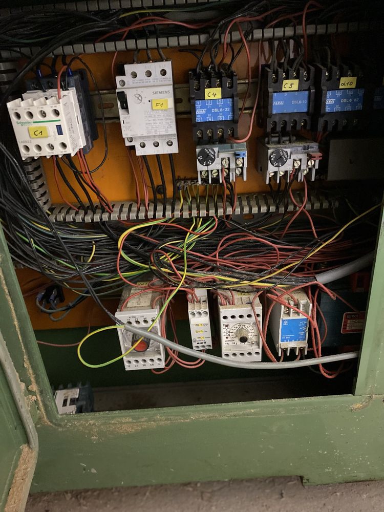 Automat tokarski do drewna Hempel vkh 10 (przelotowa, bezkłowa)