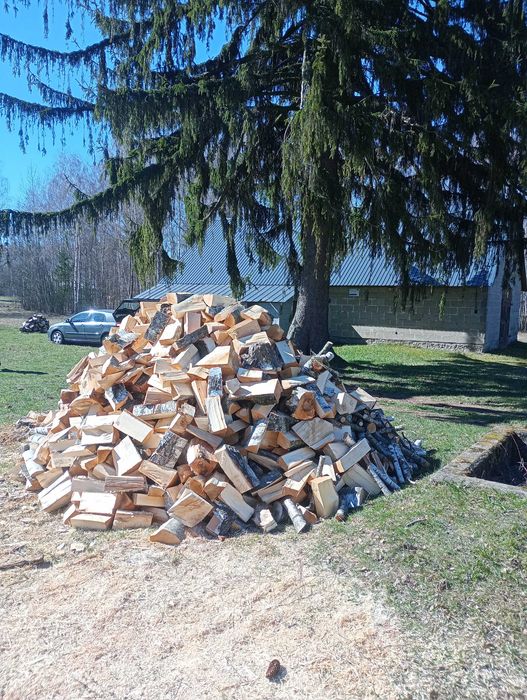 Sprzedam porąbaną grubą brzozę