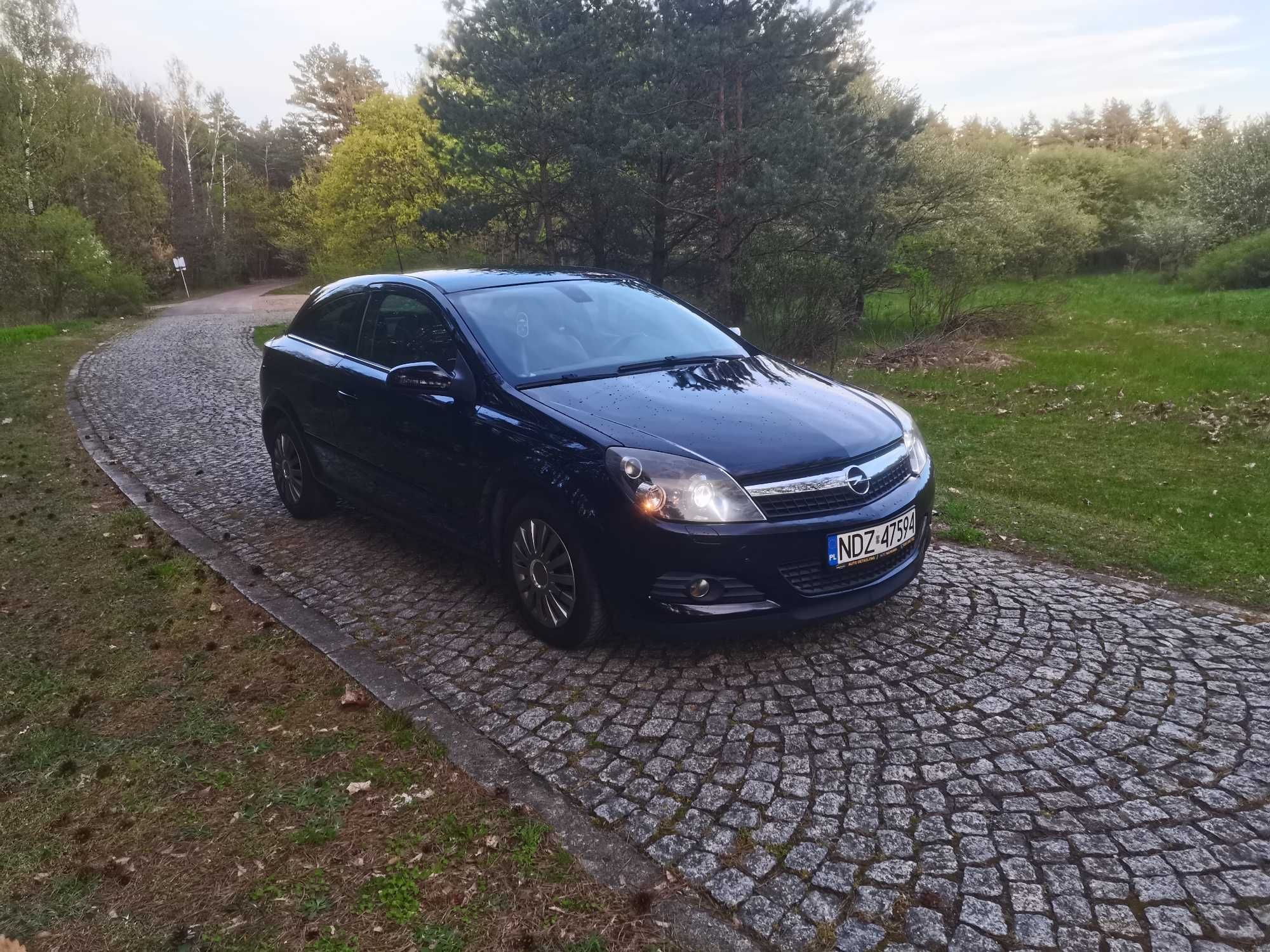 Opel Astra 2009 Xenon 1.4b