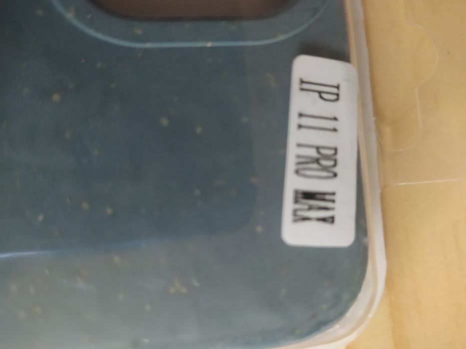 Etui iPhone 11 pro max sztywne