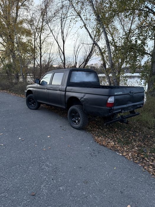 Продам Mitsubishi L200 2.5 Киев