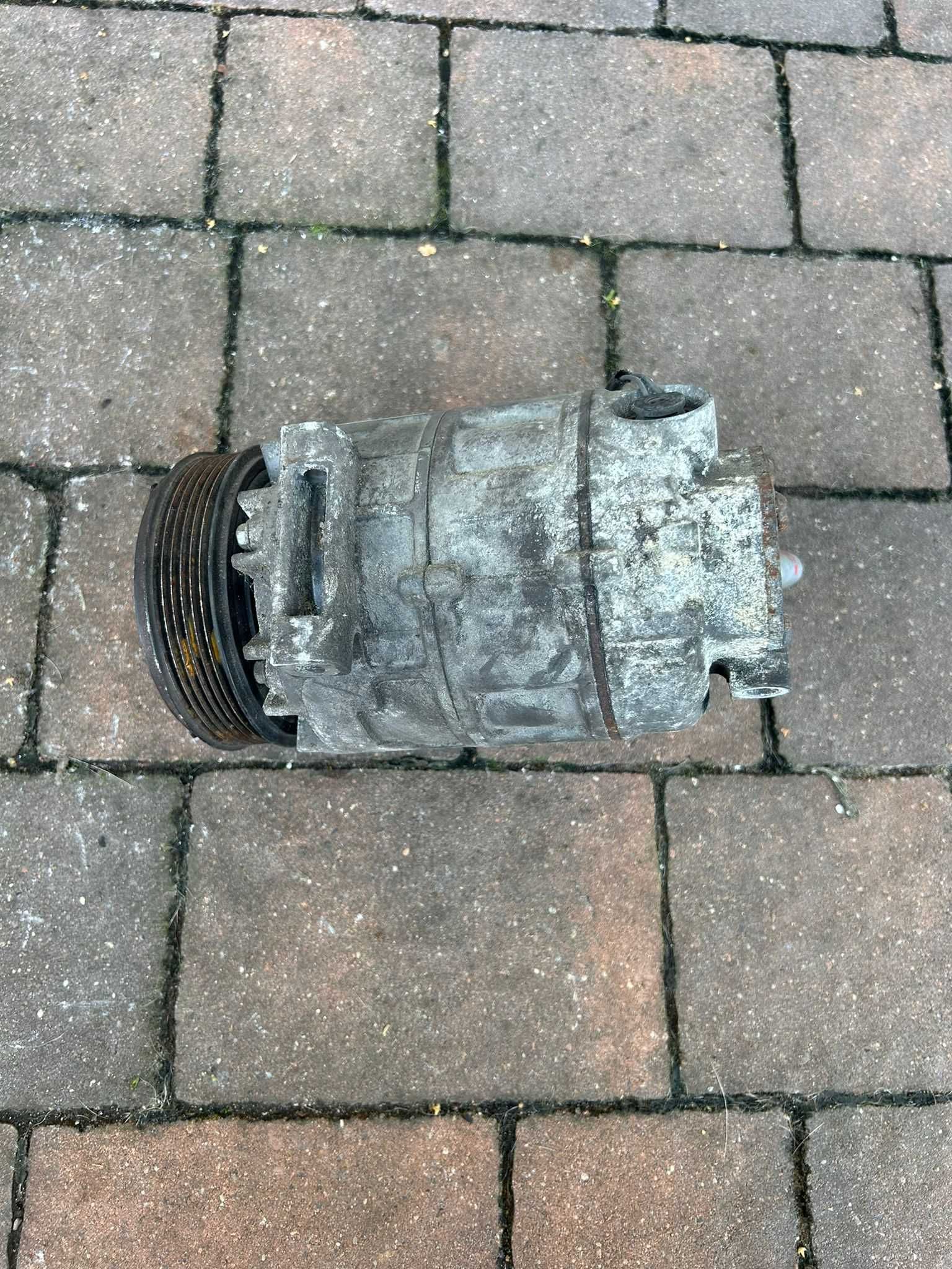 Sprężarka kompresor klimatyzacji Renault Scenic 3 Megane Nissan 2.0