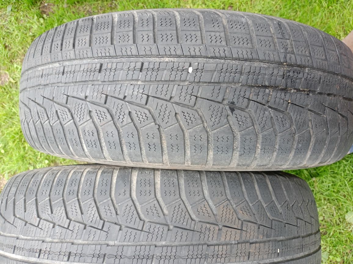 Opony zimowe 215 70 R16 100T Suv