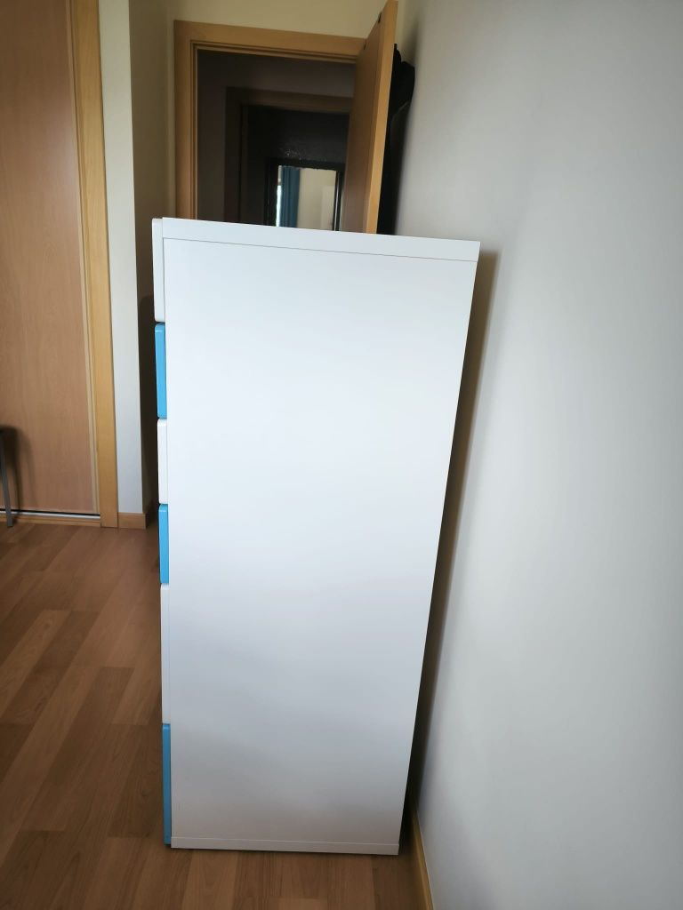 Comoda IKEA com 6 gavetas