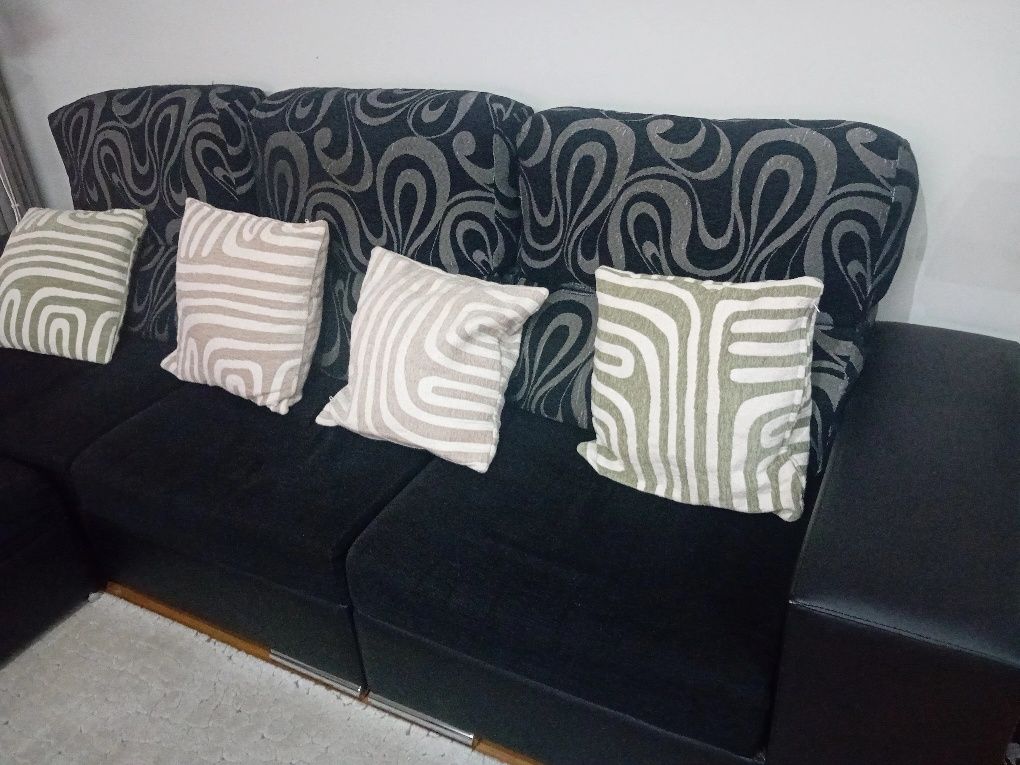 Sofá com chaise longue