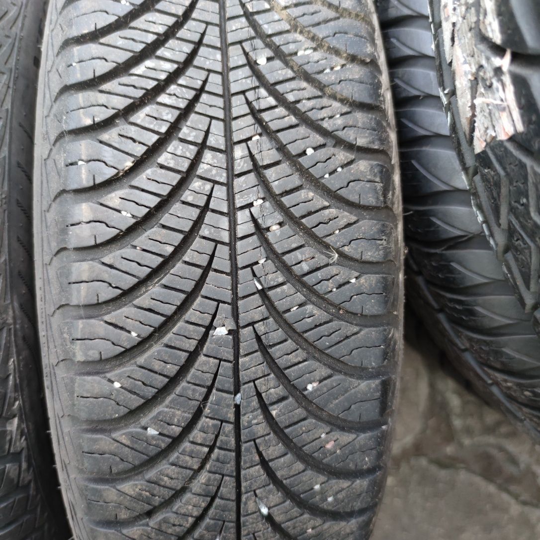 opony caloroczne 155x65x14 GOODYEAR 2szt 200zł 2016r