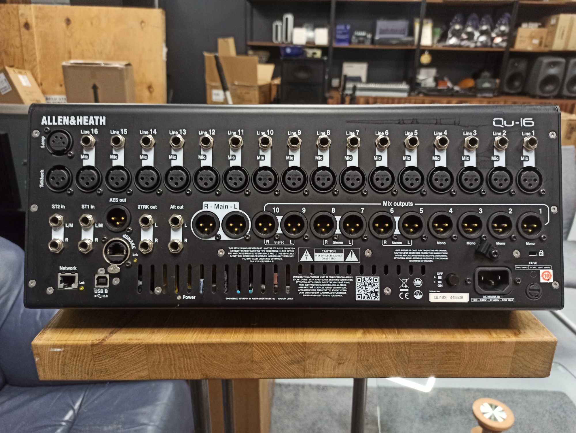 Цифровой Микшерный Пульт Allen & Heath QU-16