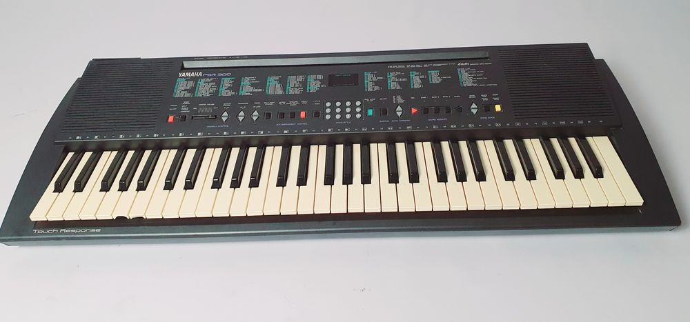 Keyboard Yamaha, Dynamiczna klawiatura,  Midi