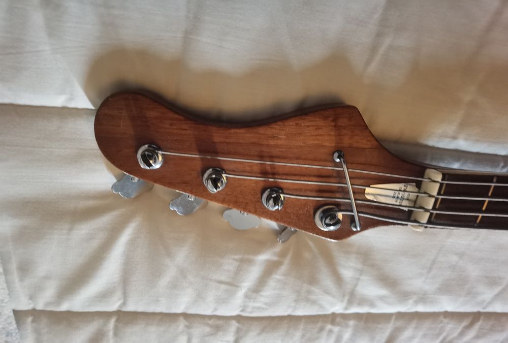 Baixo Jedson / Teisco piccolo bass
