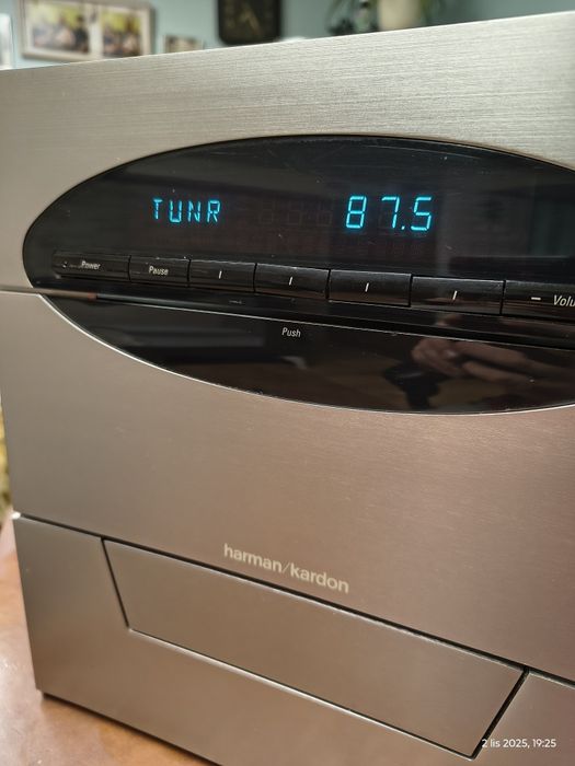 Wieża Harman Kardon Festival 300, płyty winylowe