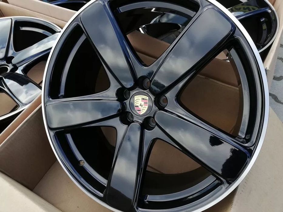 PORSCHE MACAN S / TURBO/ SPIDER 21&#039;&#039;95B nowy model