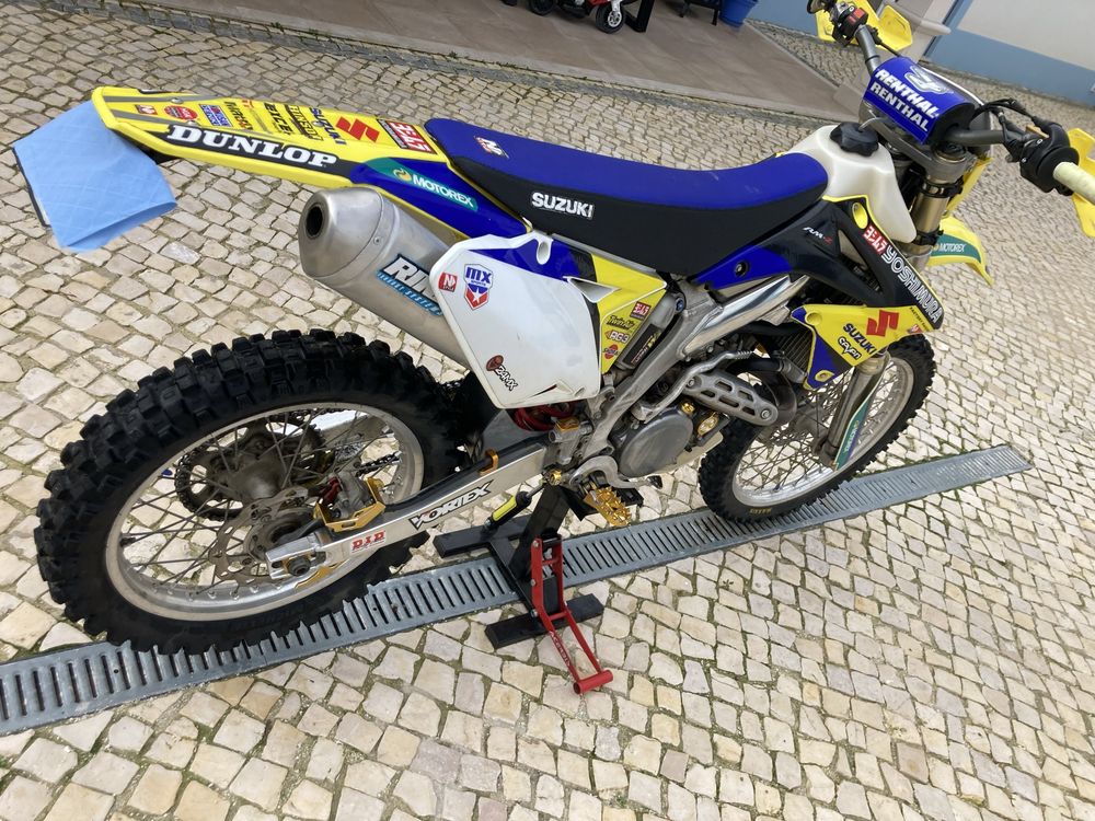 Suzuki RMZ 450 Matriculada