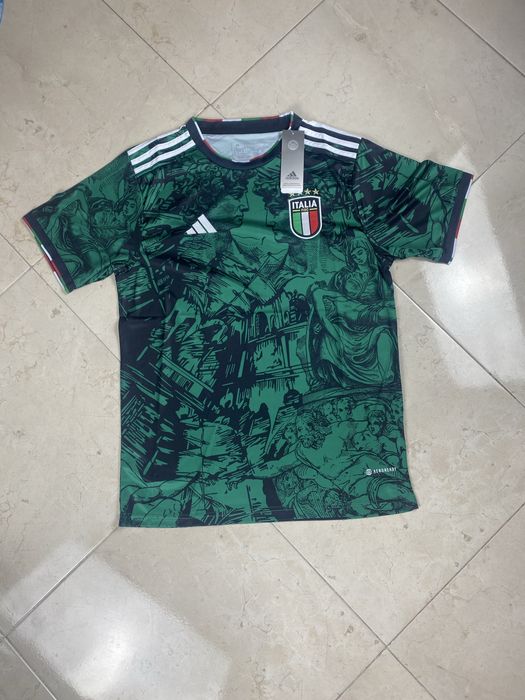 t-shirt editada de itália