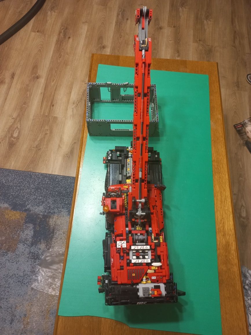 Lego technic 42082 dźwig