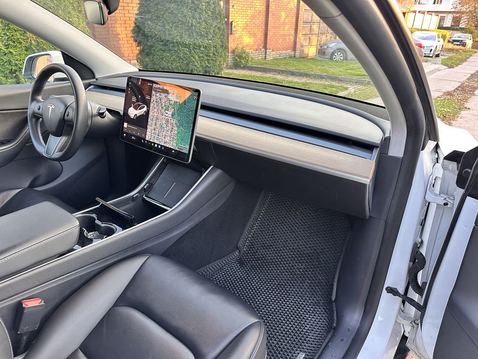 Tesla Model Y LONG RENG DUAL MOTOR Можливий обмін!