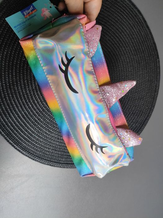 Piórnik saszetka błyszczący różne modele