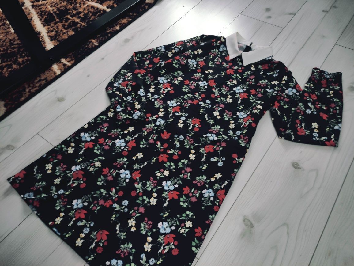 Piękna elegancka sukienka 34 czarna w kwiaty floral kołnierzyk eleganc