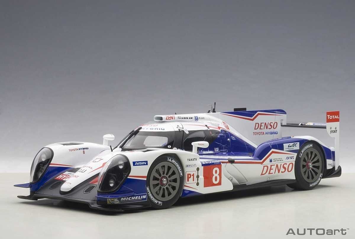 Model 1:18 AUTOart Toyota TS040 Hybrid #8 24h Le Mans 2014