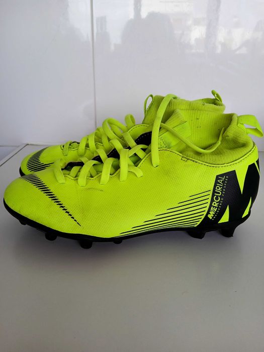Chuteiras mercurial nike - tamanho 38