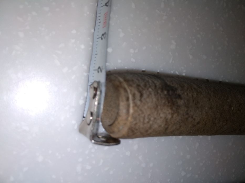 Эбонитовый стержень, 2 см диаметр, 69 см длина