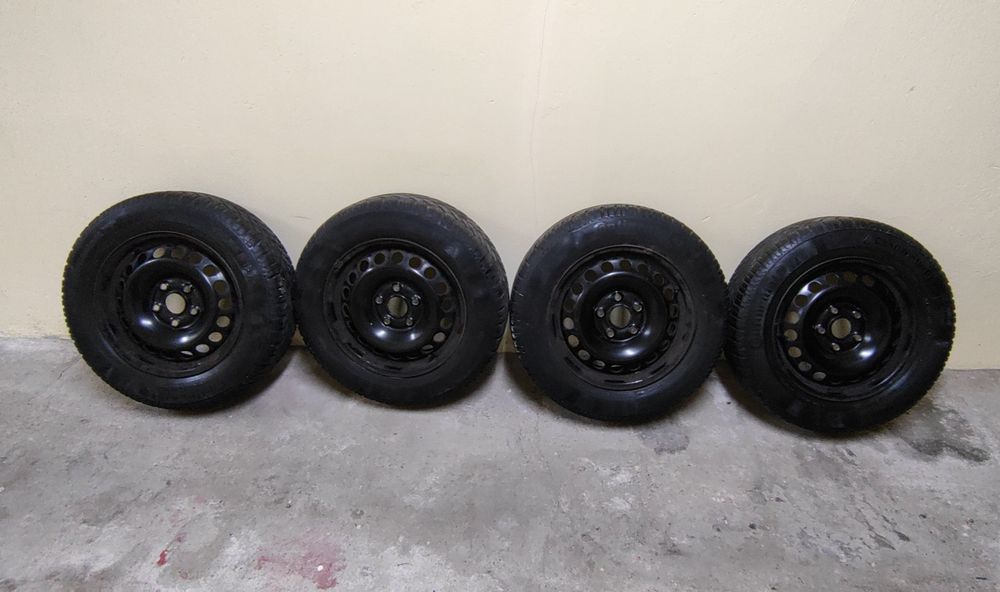 Koła opony zimowe Continental 195/65 R15 - KOMPLET do VAG