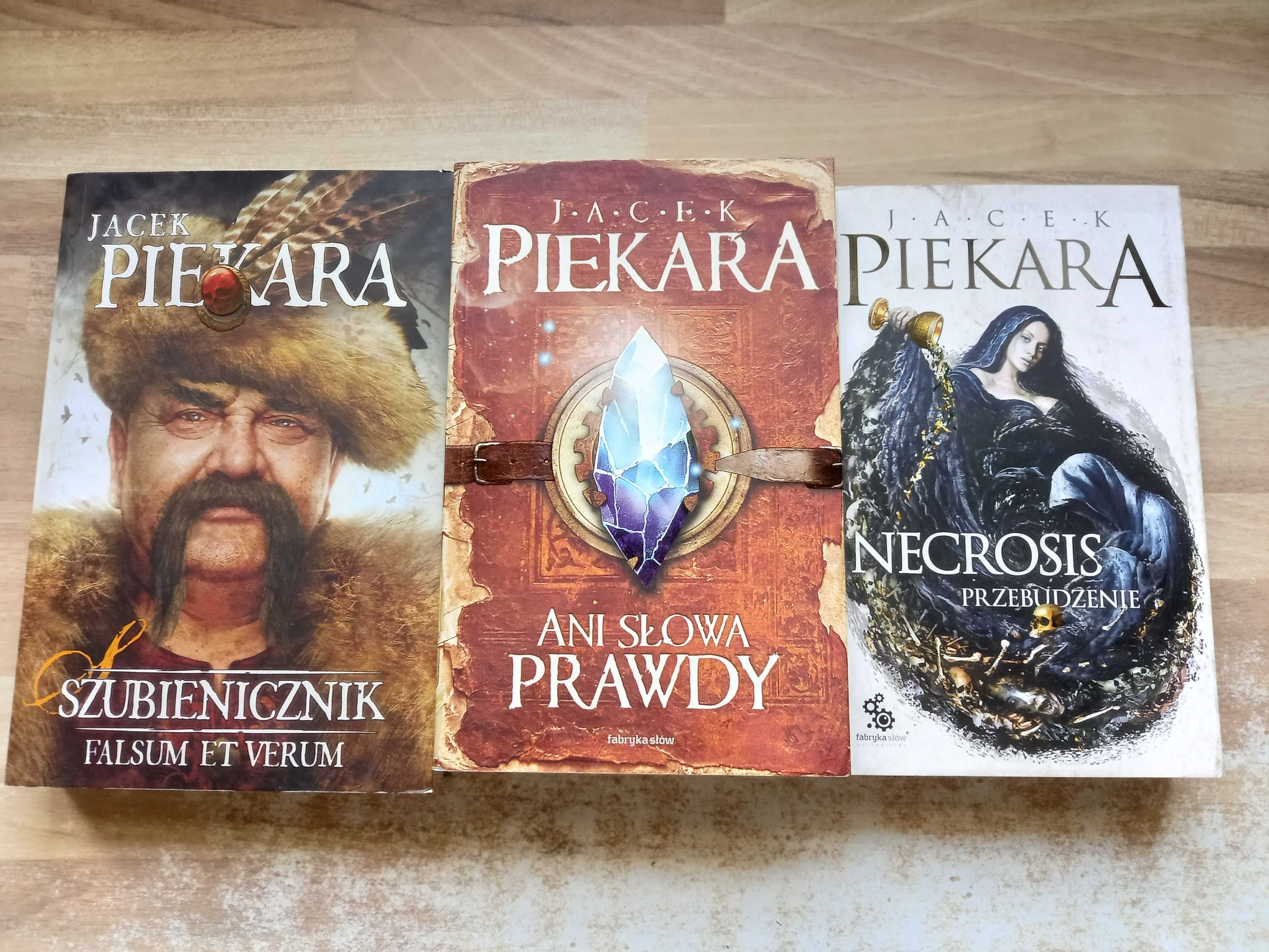 Zestaw 3 książek Jacek Piekara Necrosis Szubienicznik Ani słowa prawdy