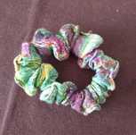 Scrunchie /Elásticos de cabelo em tecido colorido