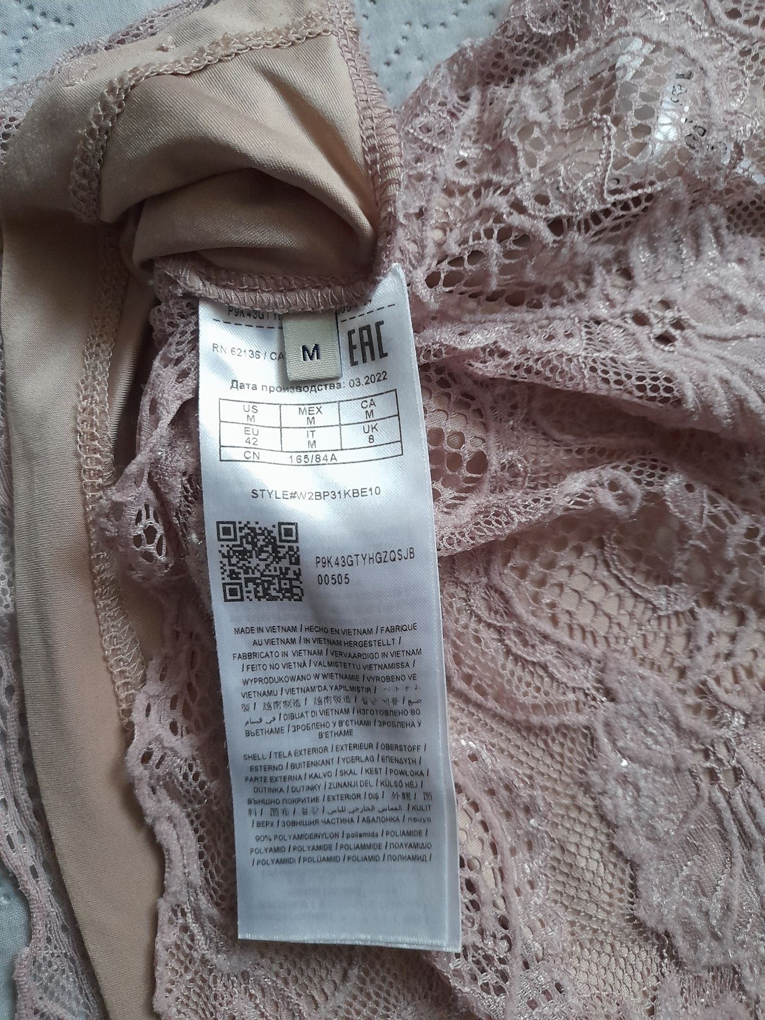 Różowa bluzka Guess 38