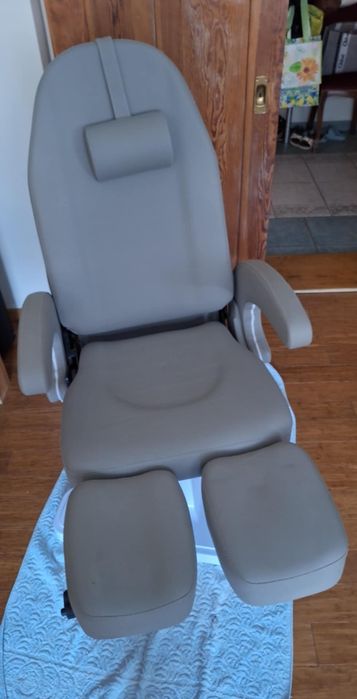 Fotel podologiczny pneumatyczny