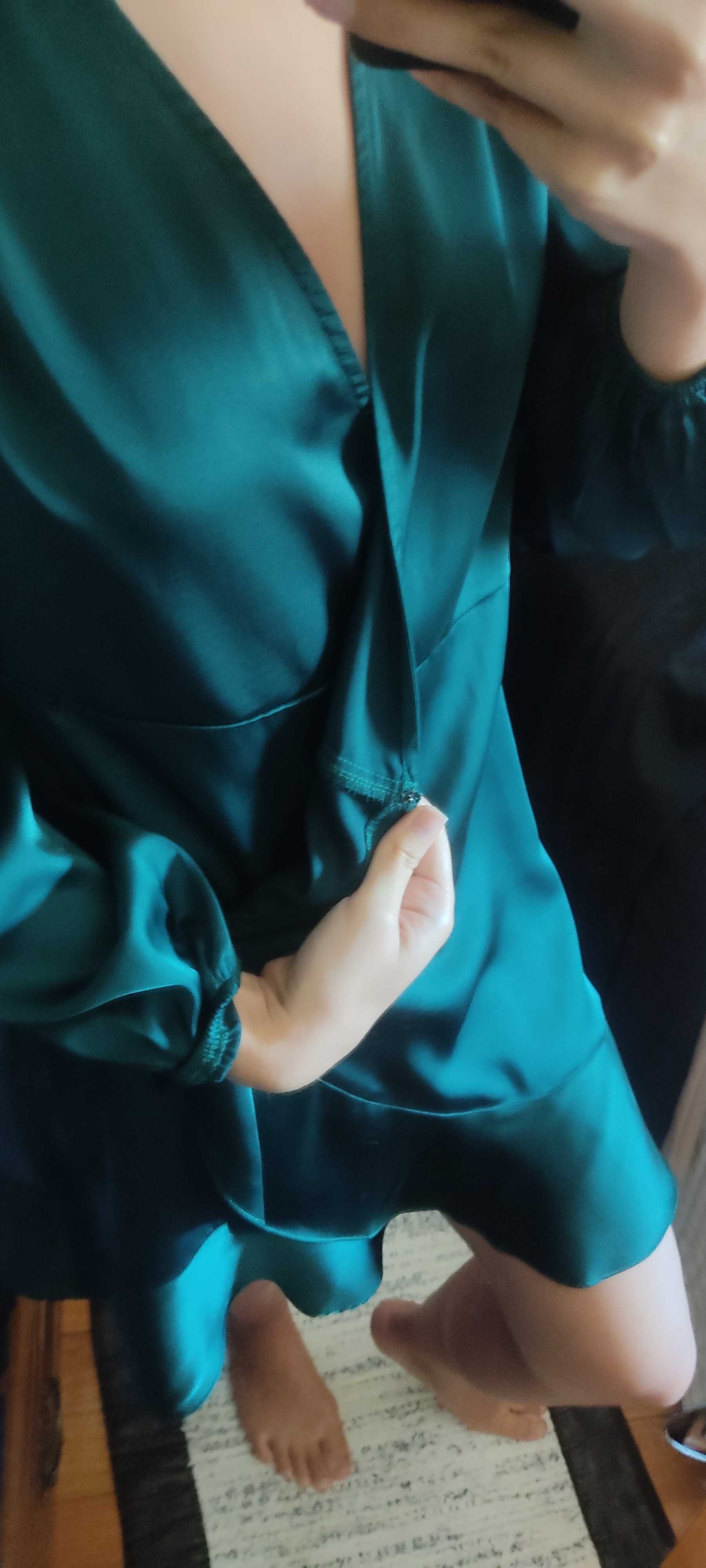 Vestido de cetim (manga comprida)