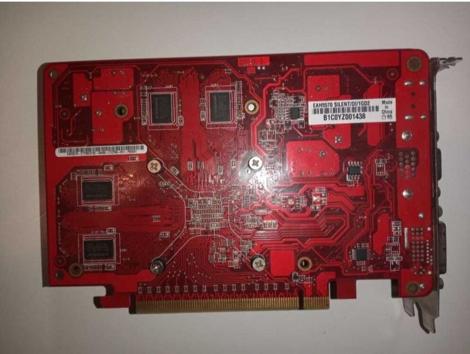 Відеокарта Radeon HD 5570 1 gb 128 bit
